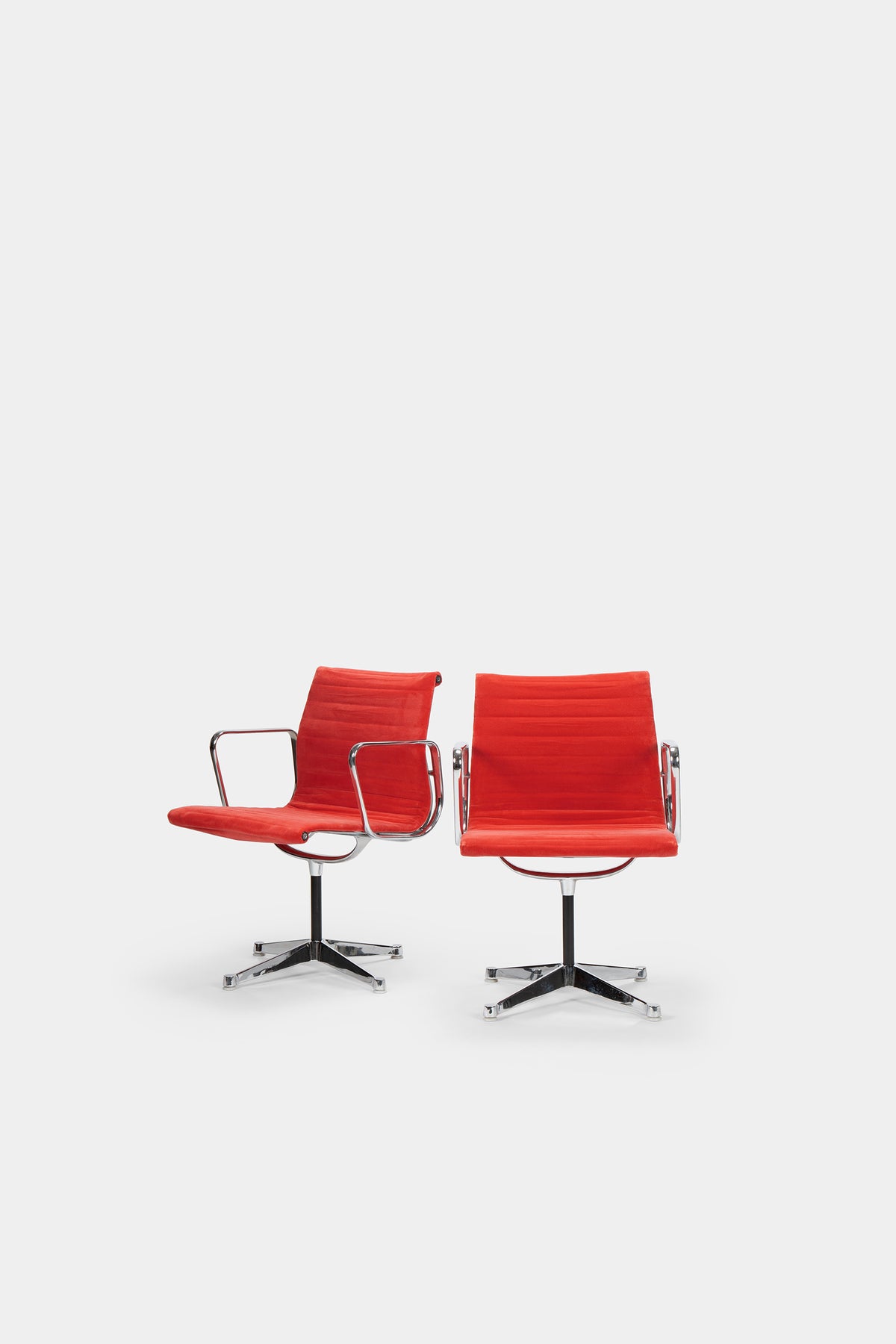 2 Charles & Ray Eames, Vitra, EA 108, Aluminium Stühle, 70er