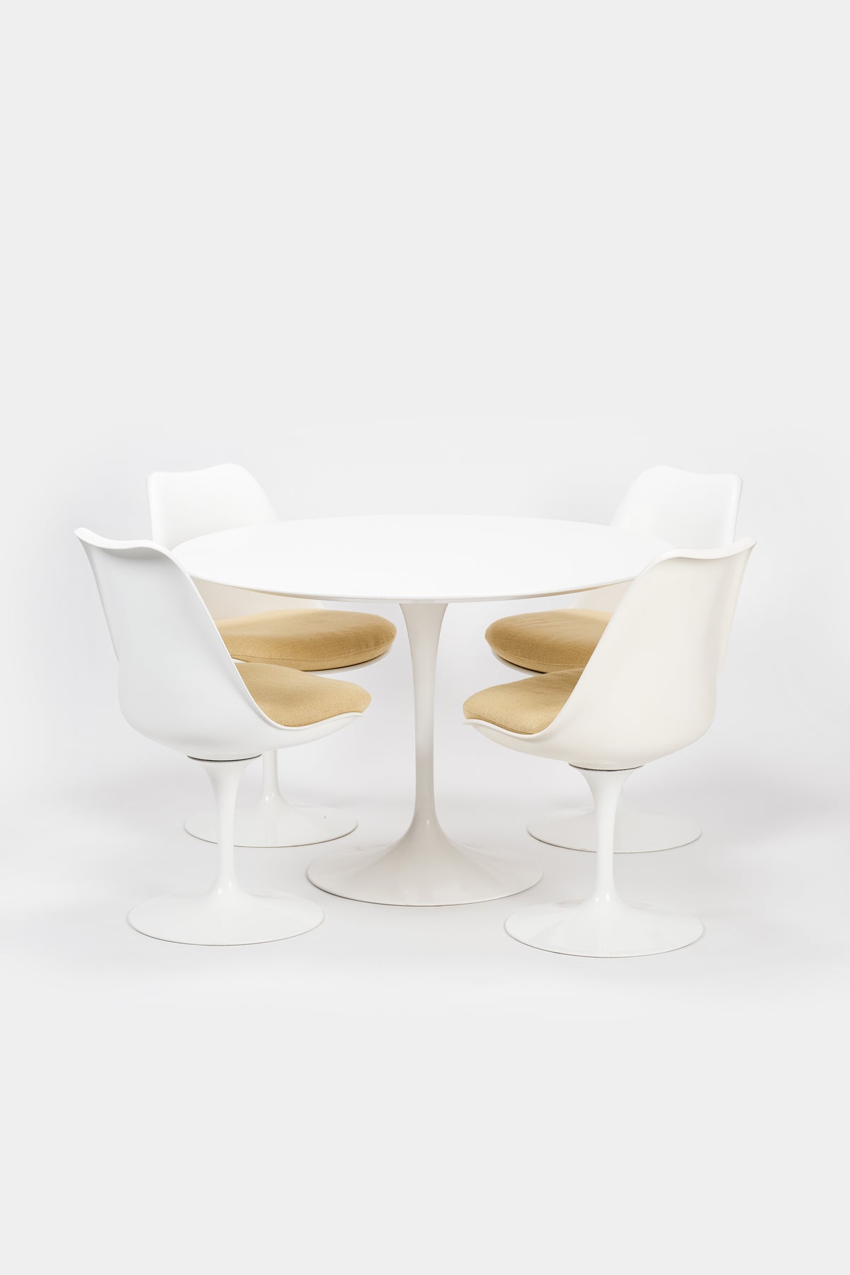Eero Saarinen Esstisch Set, Knoll, 70er