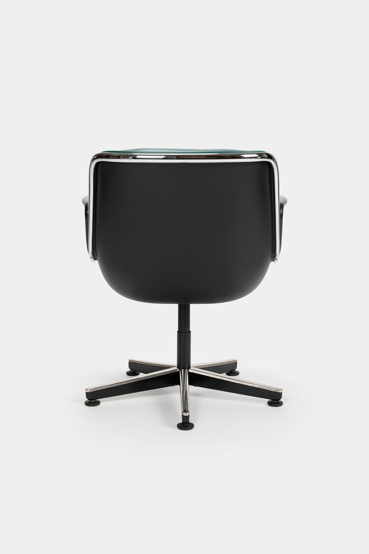 1 Charles Pollock, Executive Chair, 12E1 Knoll, USA, 60er