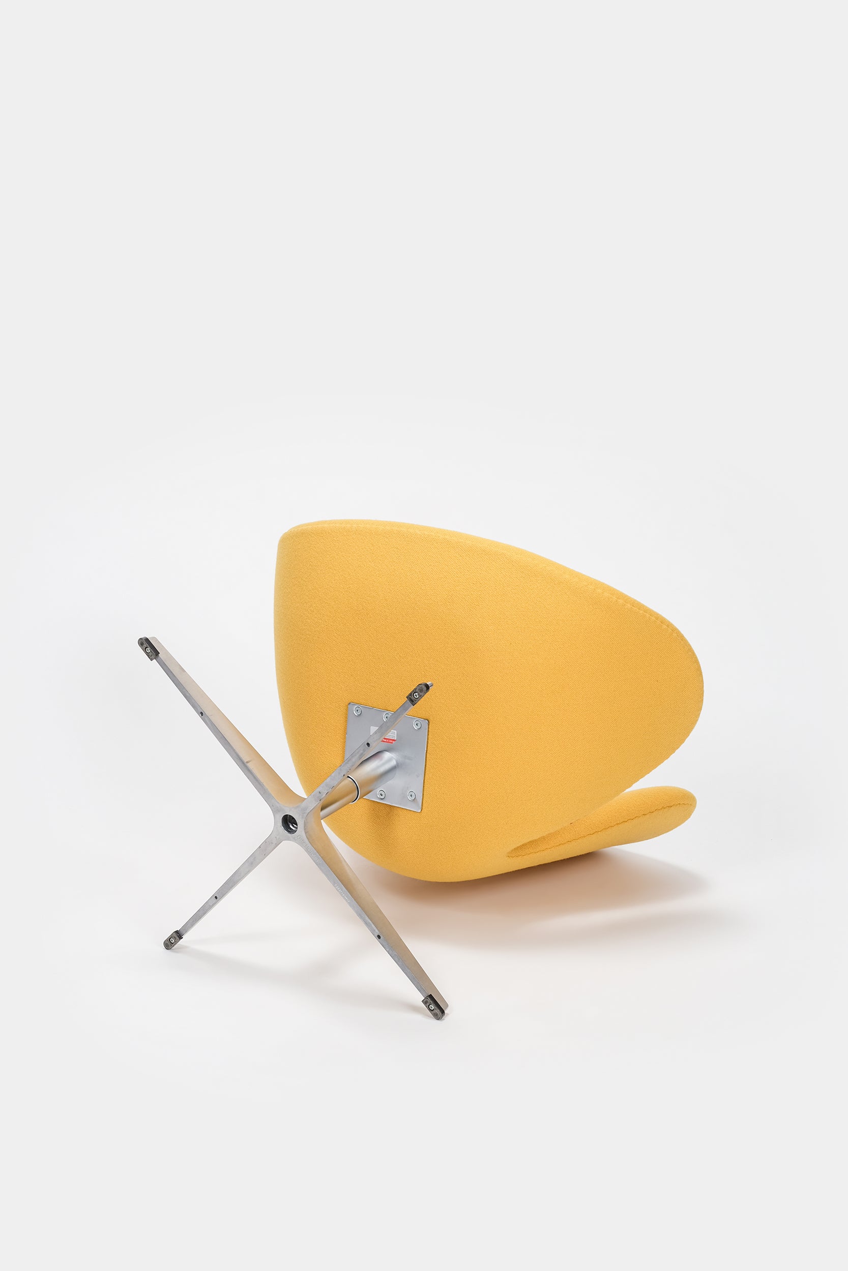 Arne Jacobsen Swan Chair, Fritz Hansen, 60s