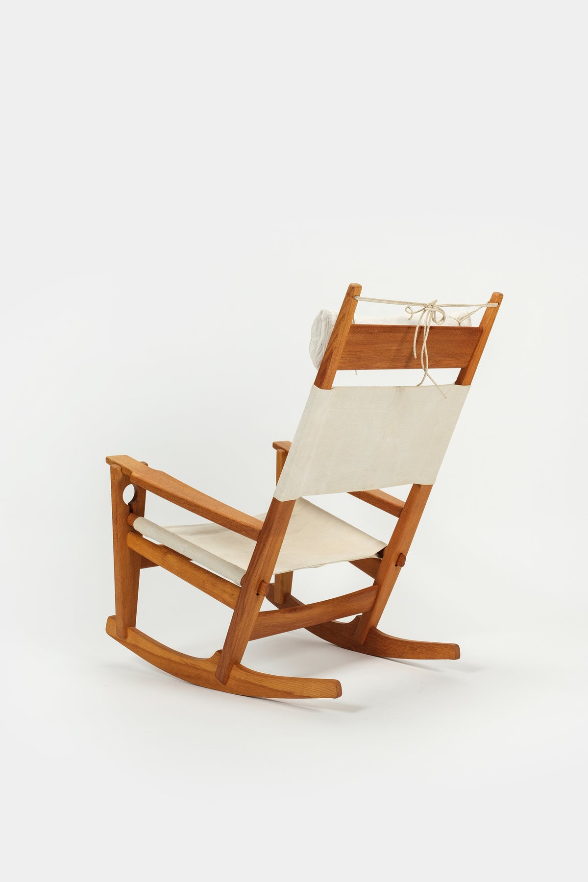 Rocking chair Hans Wegner Getama Keyhole Mod. 673