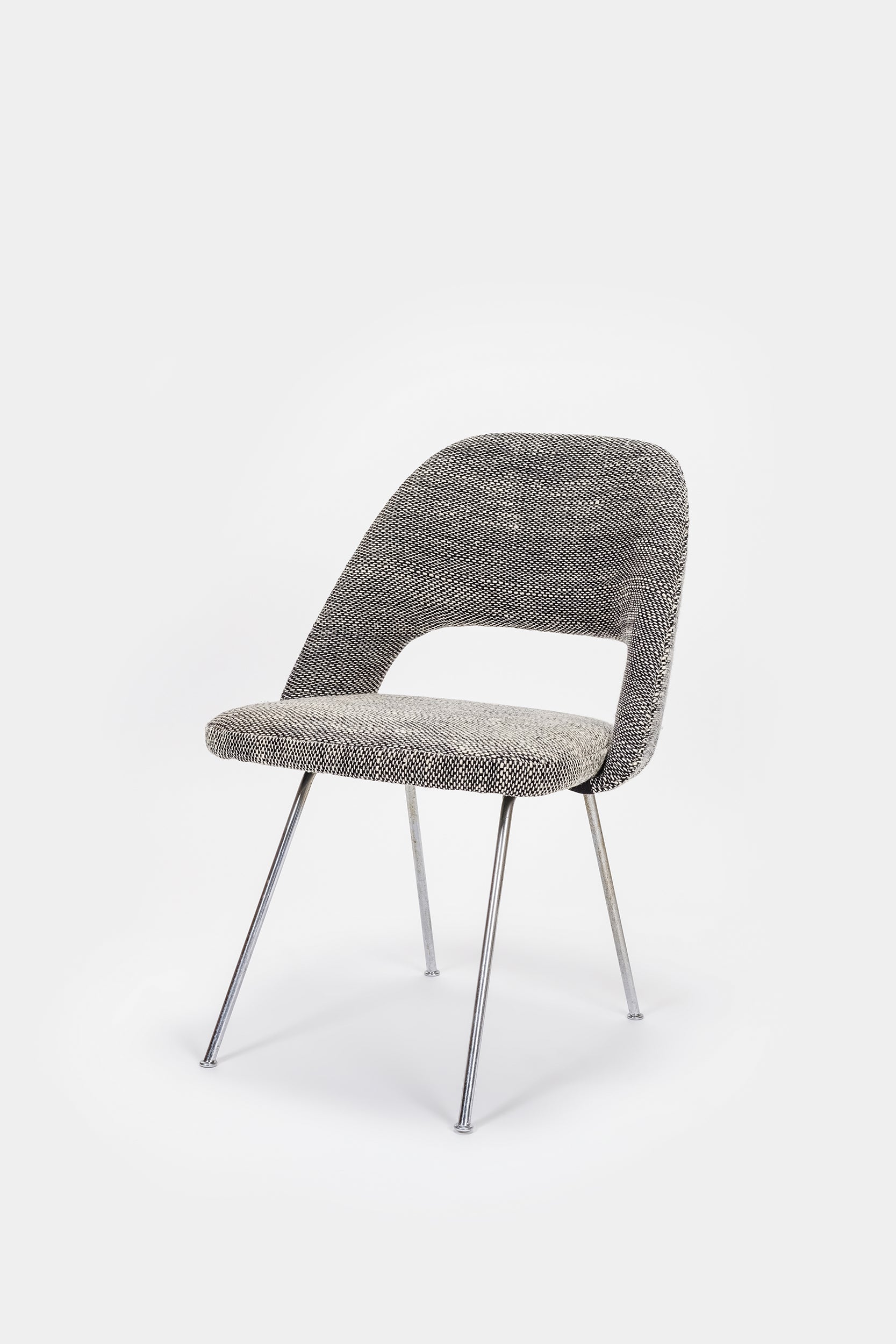 Saarinen stuhl online knoll