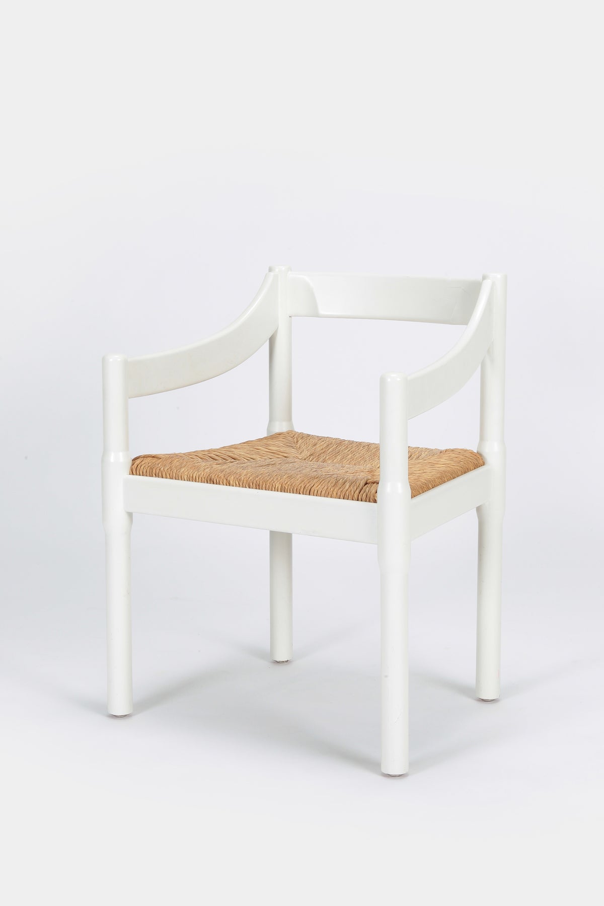 Carimate Magistretti chair white Cassina 60s
