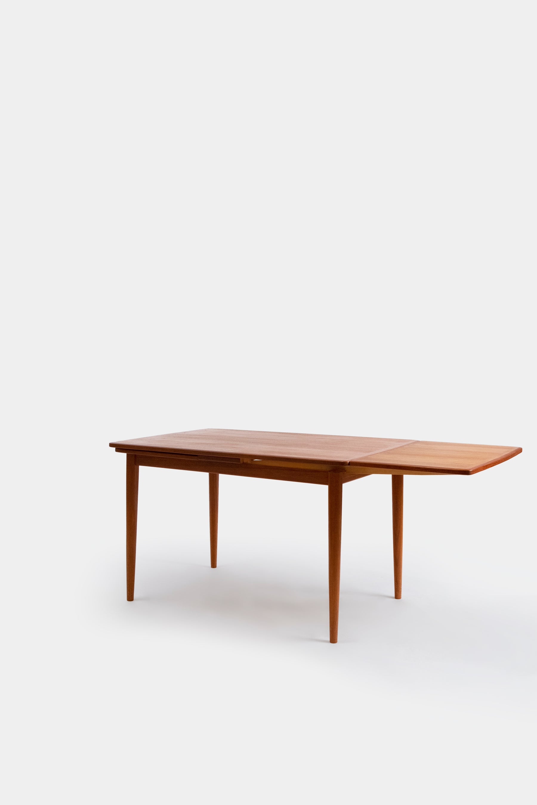 Extendable Danish dining table, 60s