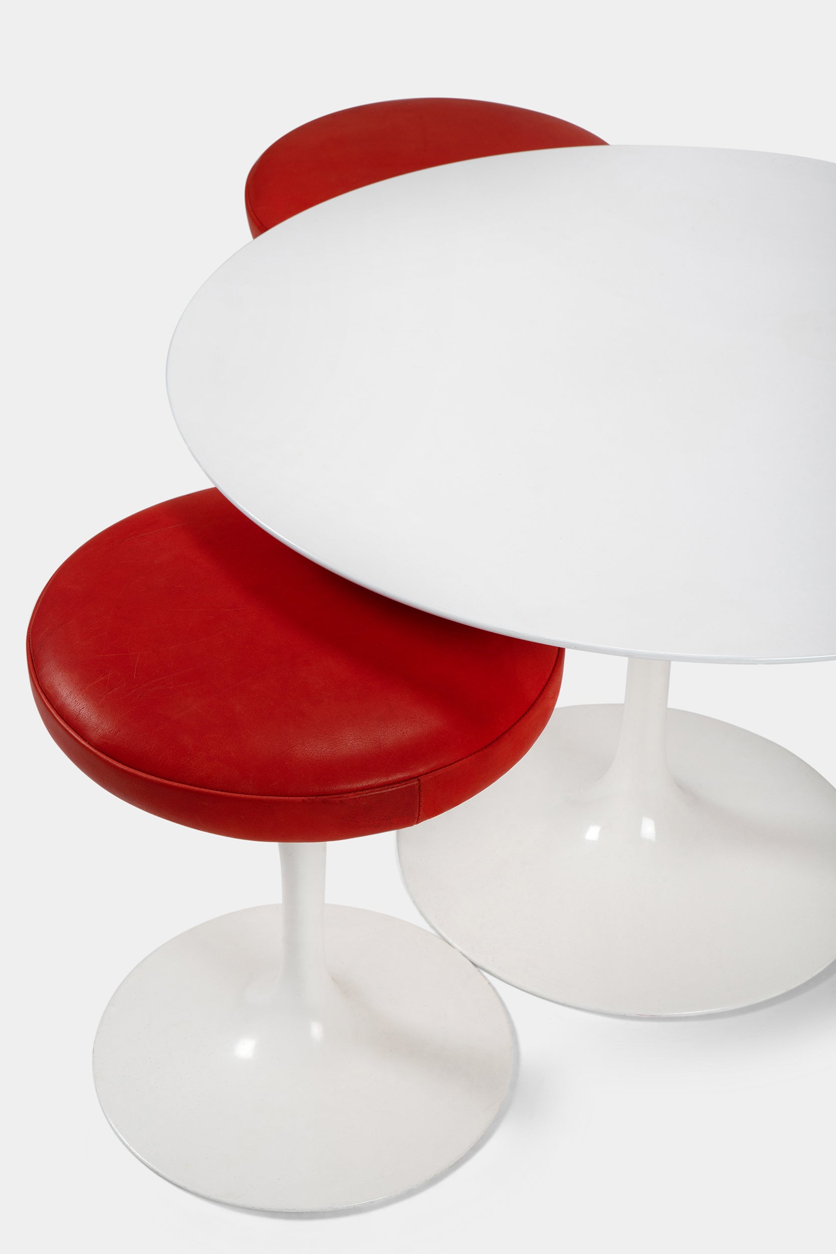 Eero Saarinen Clubtisch Set mit 3 Hockern, Knoll International, 70er