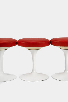 Eero Saarinen Clubtisch Set mit 3 Hockern, Knoll International, 70er