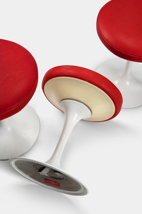 Eero Saarinen Clubtisch Set mit 3 Hockern, Knoll International, 70er