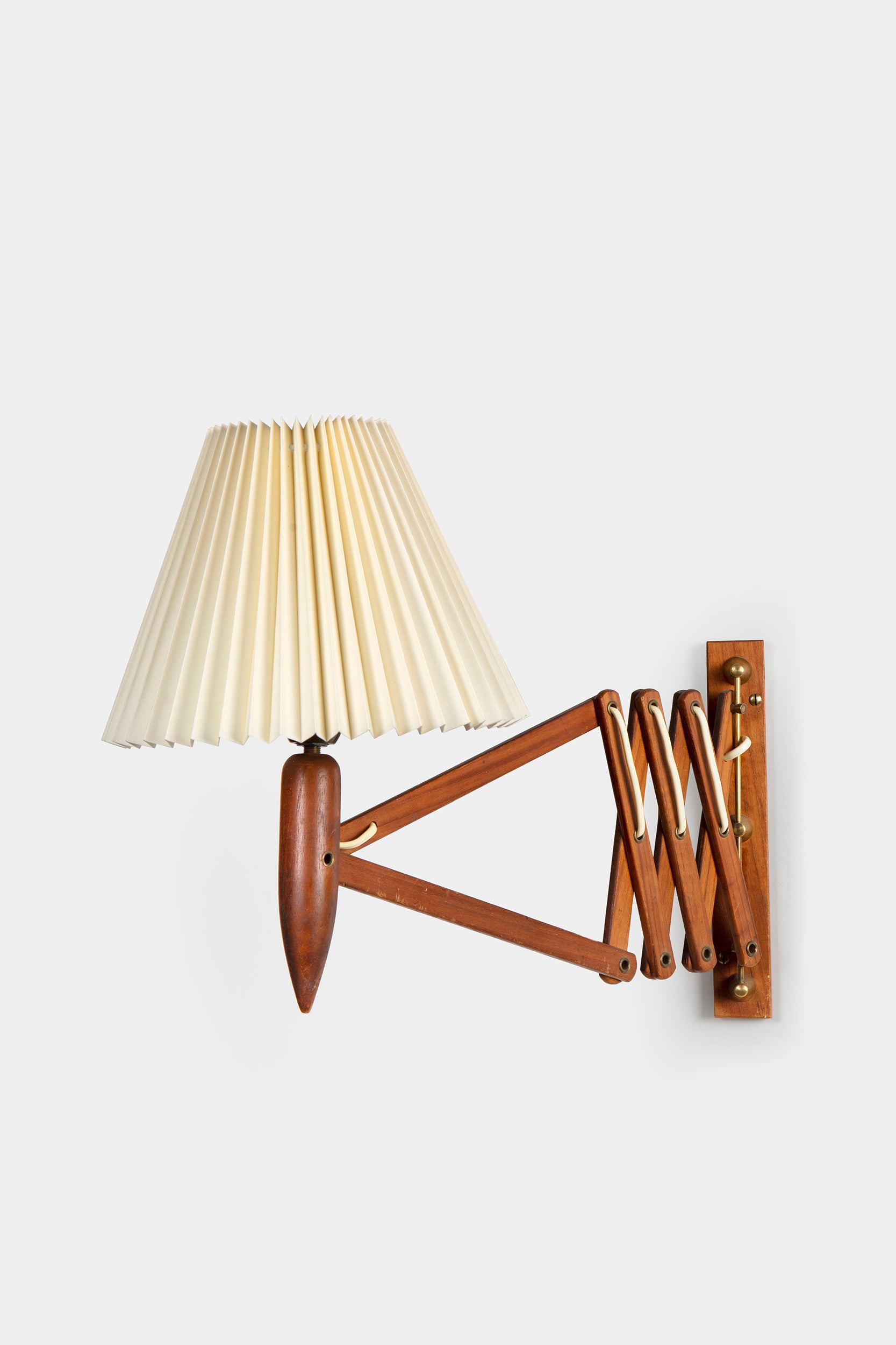 Le Klint scissors wall lamp, Erik Hansen, Denmark, 50s