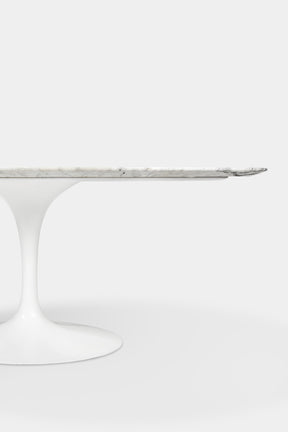 Eero Saarinen Marmortisch und 6 Tulip Stuhlen 1950