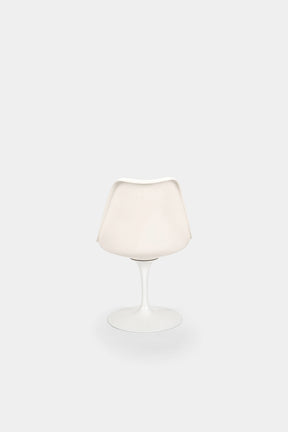 Eero Saarinen Marmortisch und 6 Tulip Stuhlen 1950
