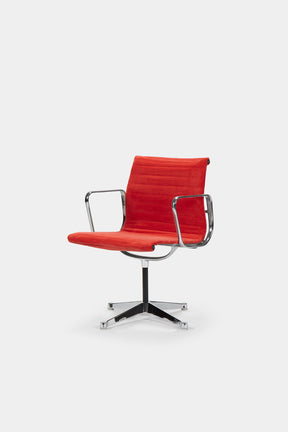 2 Charles & Ray Eames, Vitra, EA 108, Aluminium Stühle, 70er