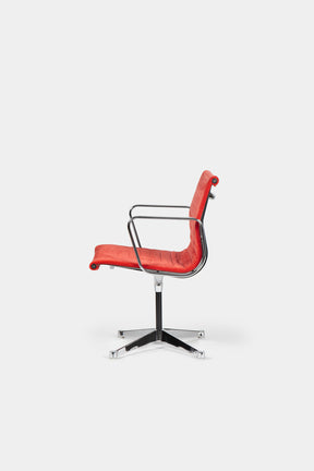 2 Charles & Ray Eames, Vitra, EA 108, Aluminium Stühle, 70er