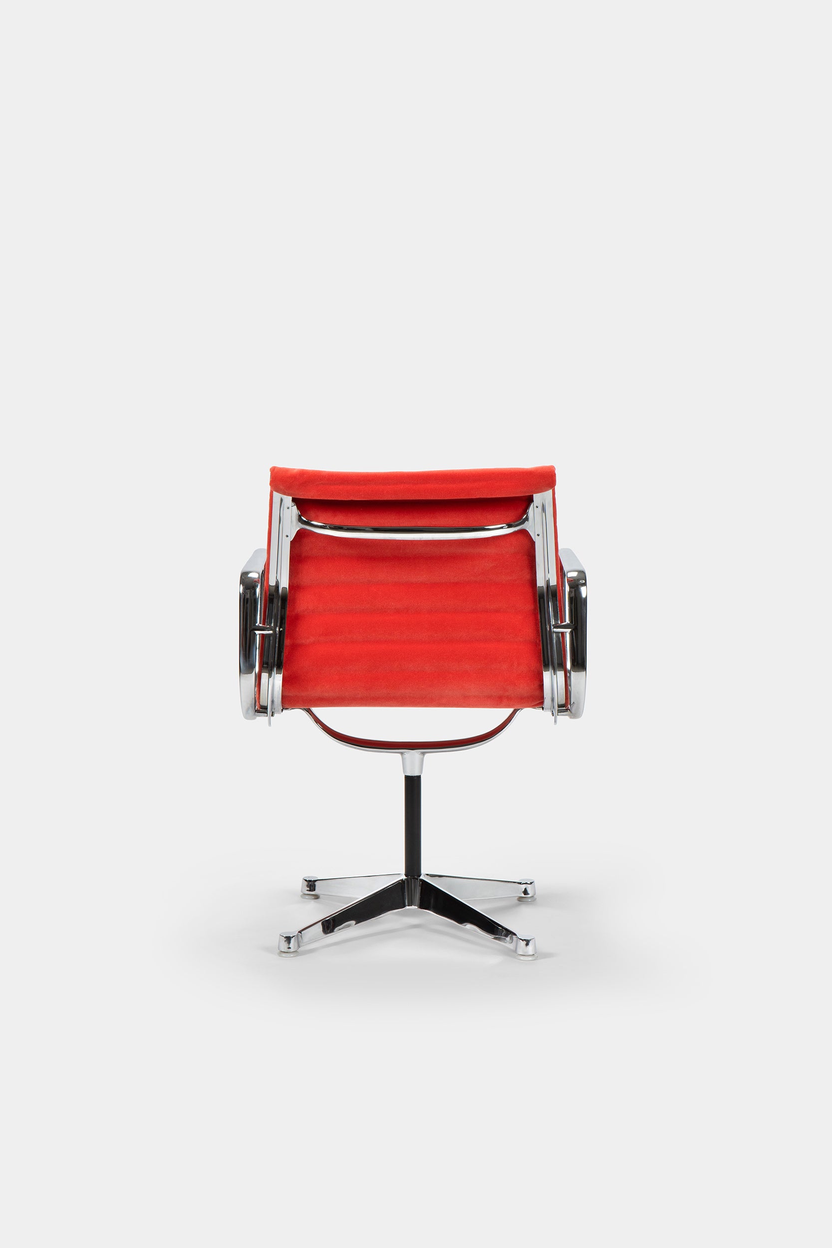 2 Charles & Ray Eames, Vitra, EA 108, Aluminium Stühle, 70er