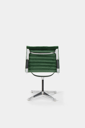 2 Charles&Ray Eames, Vitra, EA 105, Aluminium Stühle, 50er