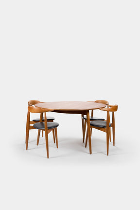 Heart Group Dining Group Hans Wegner for Fritz Hansen 50s