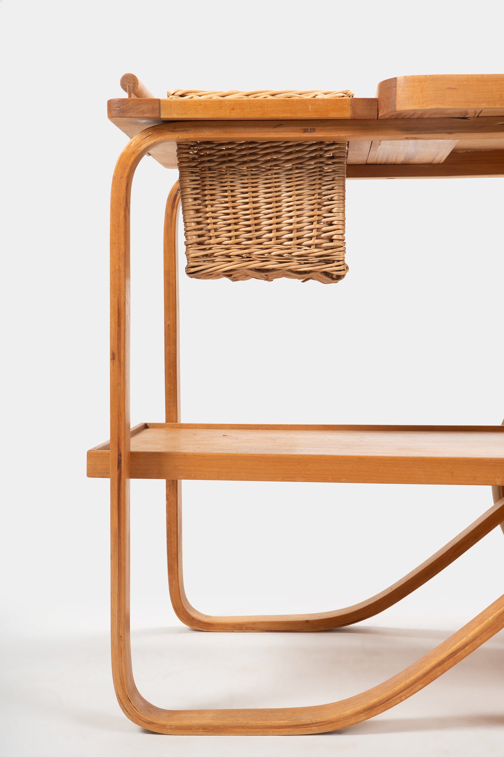 Alvar Aalto für Horgenglarus, Servierwagen, Schweiz, 30er