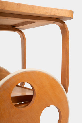 Alvar Aalto für Horgenglarus, Servierwagen, Schweiz, 30er