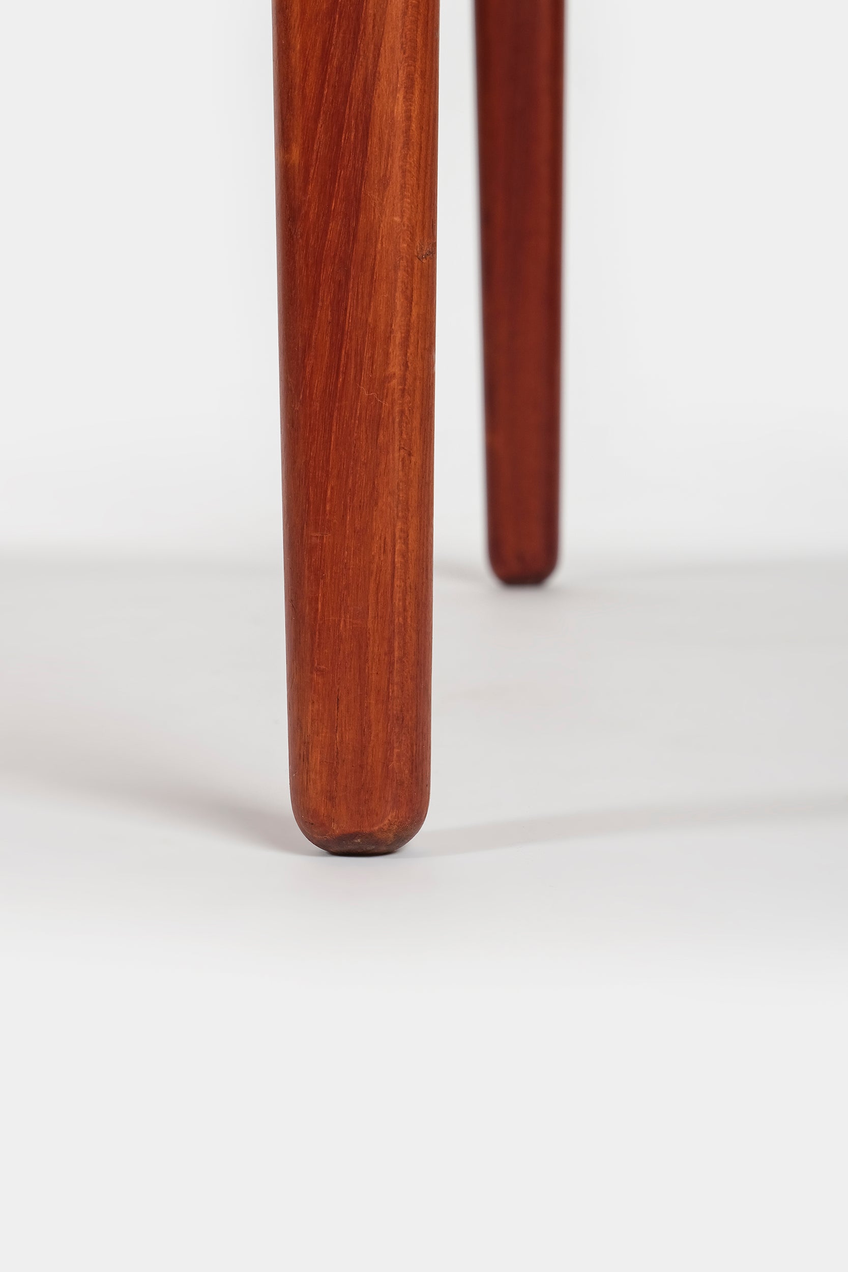 Ejnar Larsen & Aksel Bender Madsen, Table 1636, Extendable, Denmark, 60s