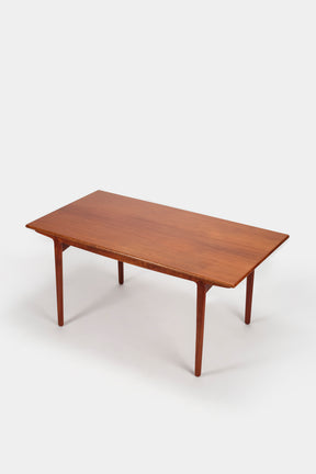 Ejnar Larsen & Aksel Bender Madsen, Table 1636, Extendable, Denmark, 60s