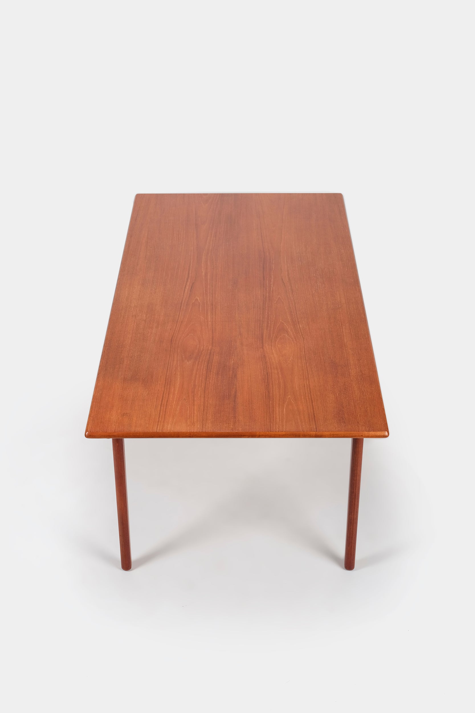 Ejnar Larsen & Aksel Bender Madsen, Table 1636, Extendable, Denmark, 60s