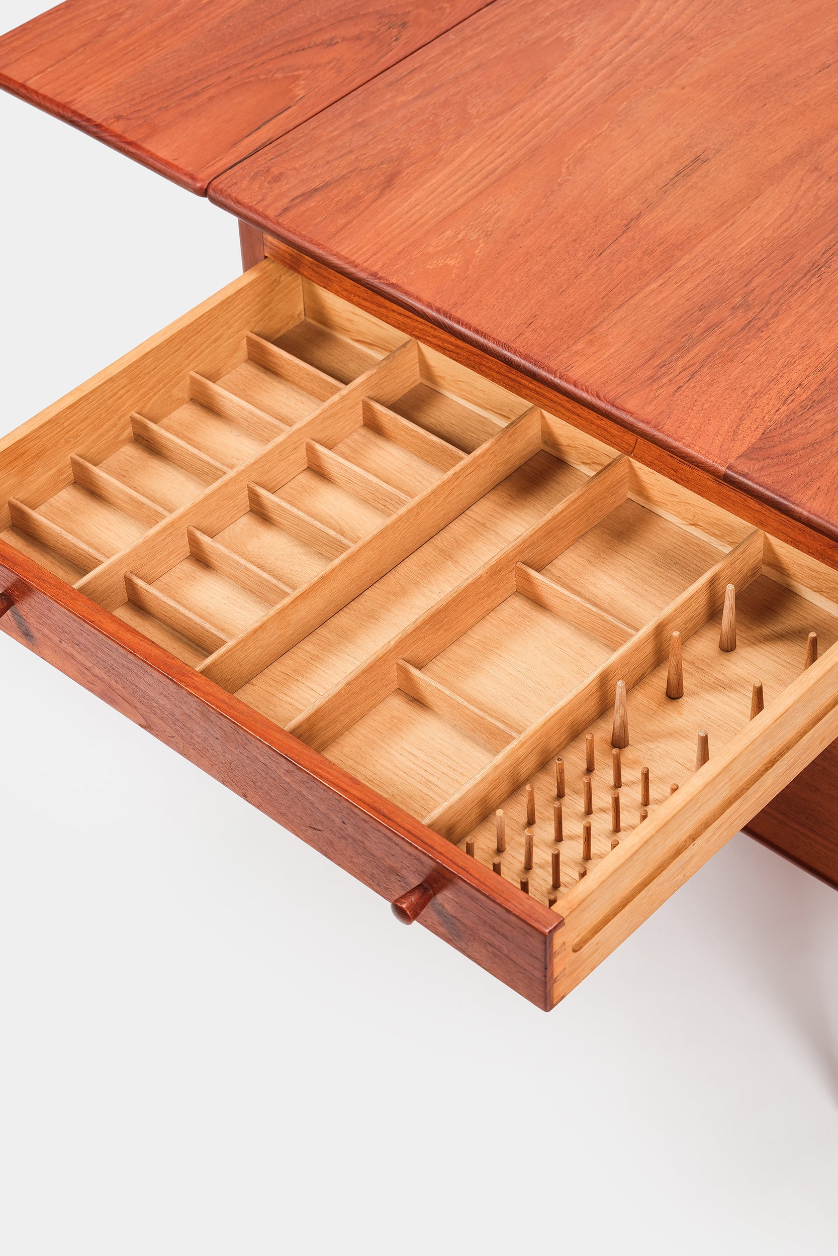 Hans J. Wegner, Andreas Tuck, AT33 Sewing Table, Denmark, 50s