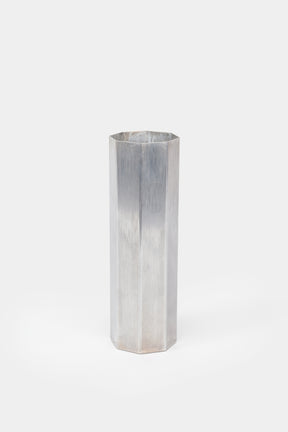Schweizer Einzelanfertigung, Achteckige Aluminium Vase, 80er