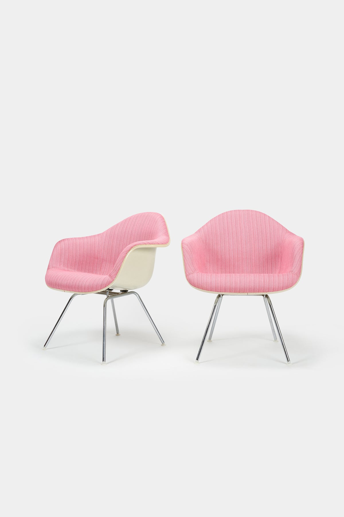 Paar Charles & Ray Eames, Hermann Miller, Pink Low Chair, 70er