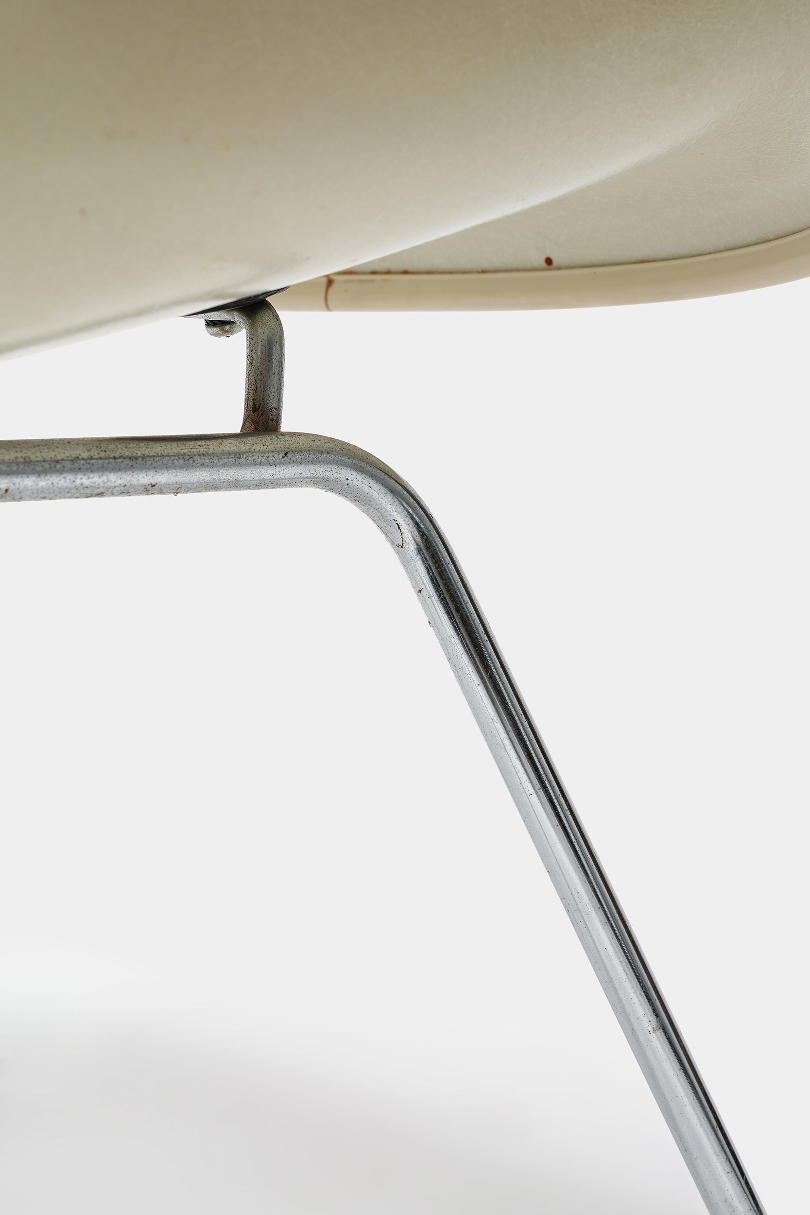 Paar Charles & Ray Eames, Hermann Miller, Pink Low Chair, 70er