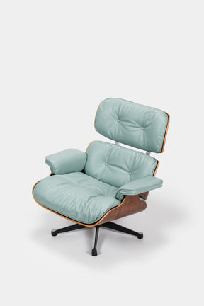 Charles and Ray Eames Lounge Chair and Ottoman, USA, 70s