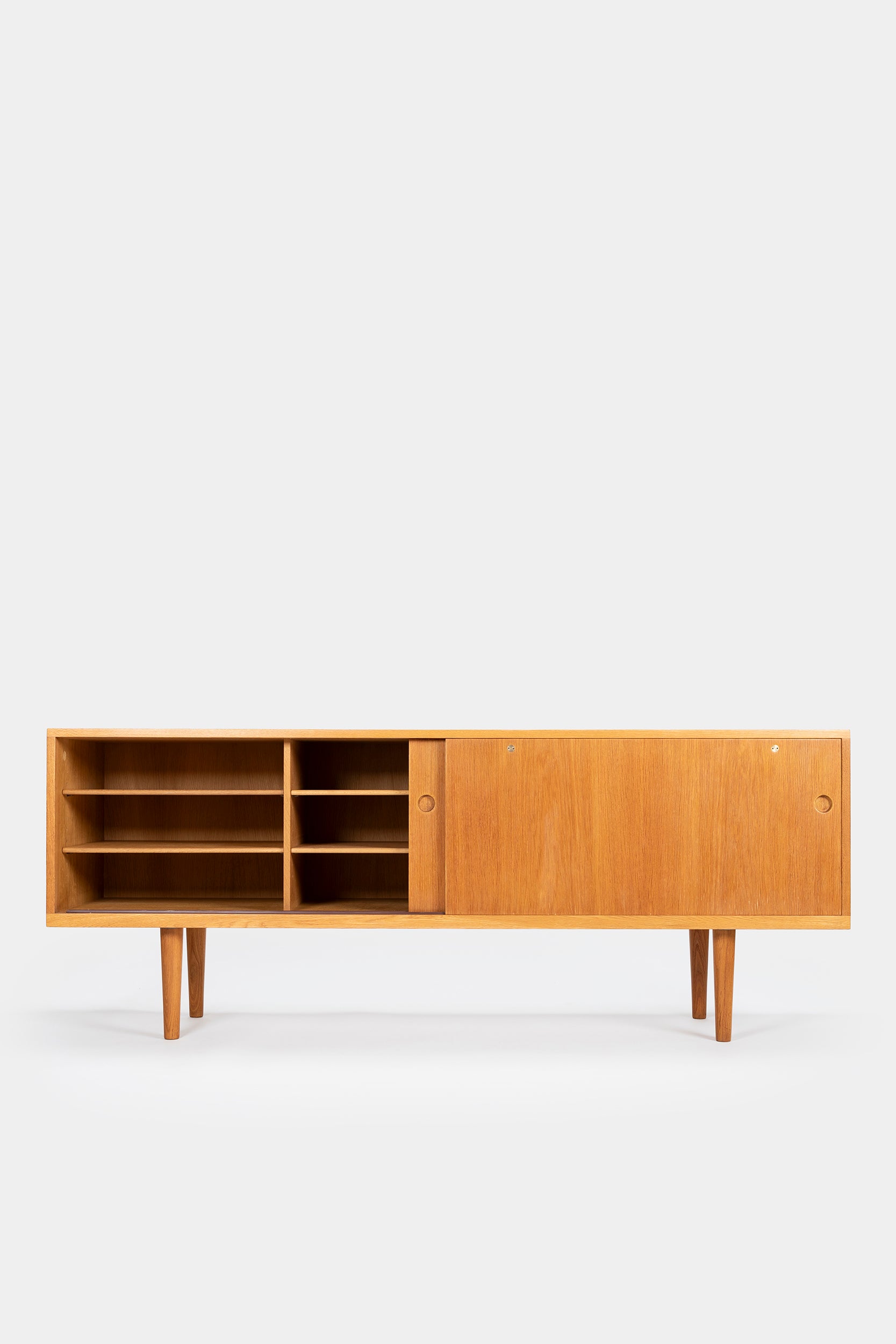 Hans J. Wegner, Ry Møbler, Sideboard Modell Ry-26, Dänemark, 60er