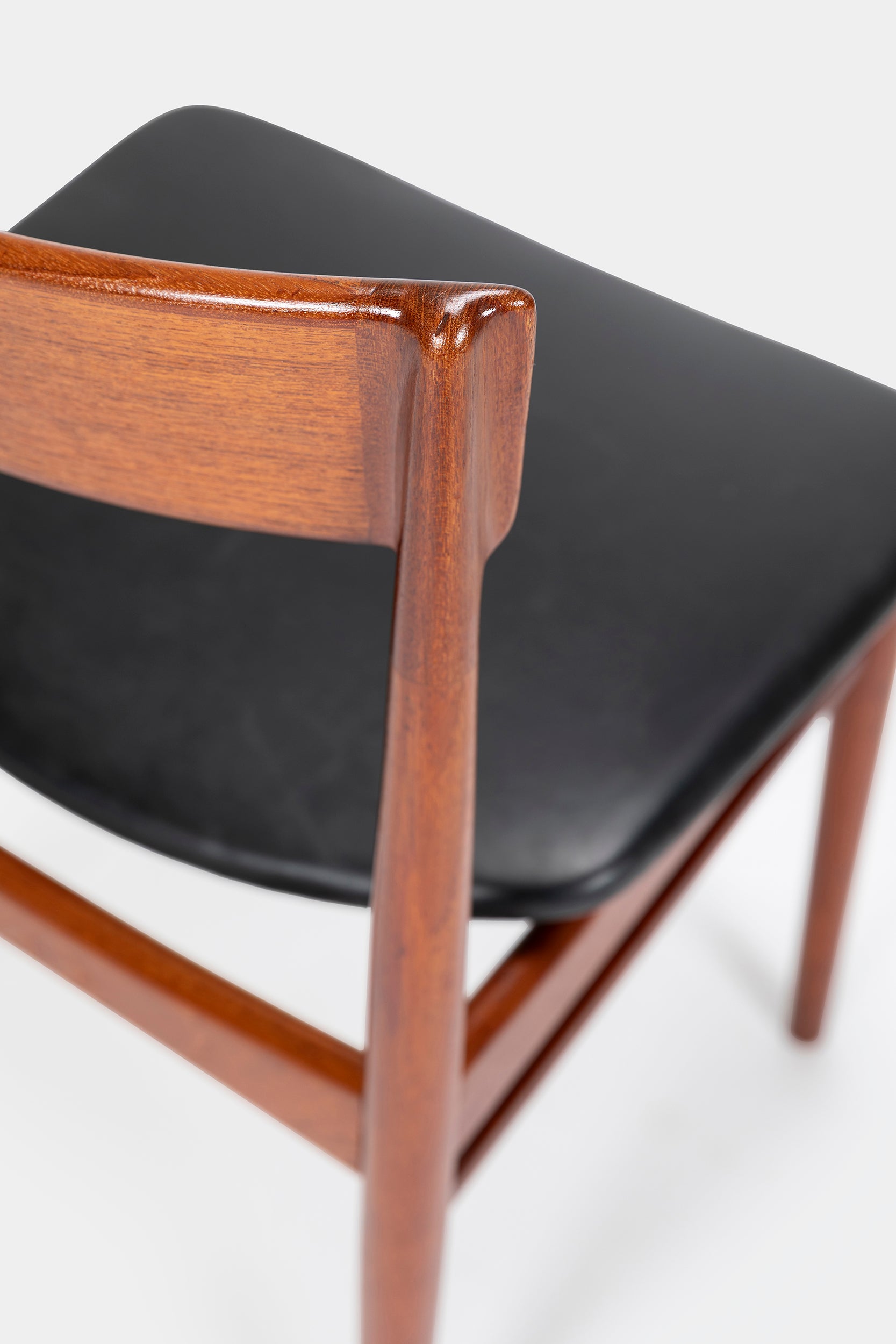 Henry Rosengren Hansen, 6 Chairs Model 39, Brande Furniture Industry, 50s