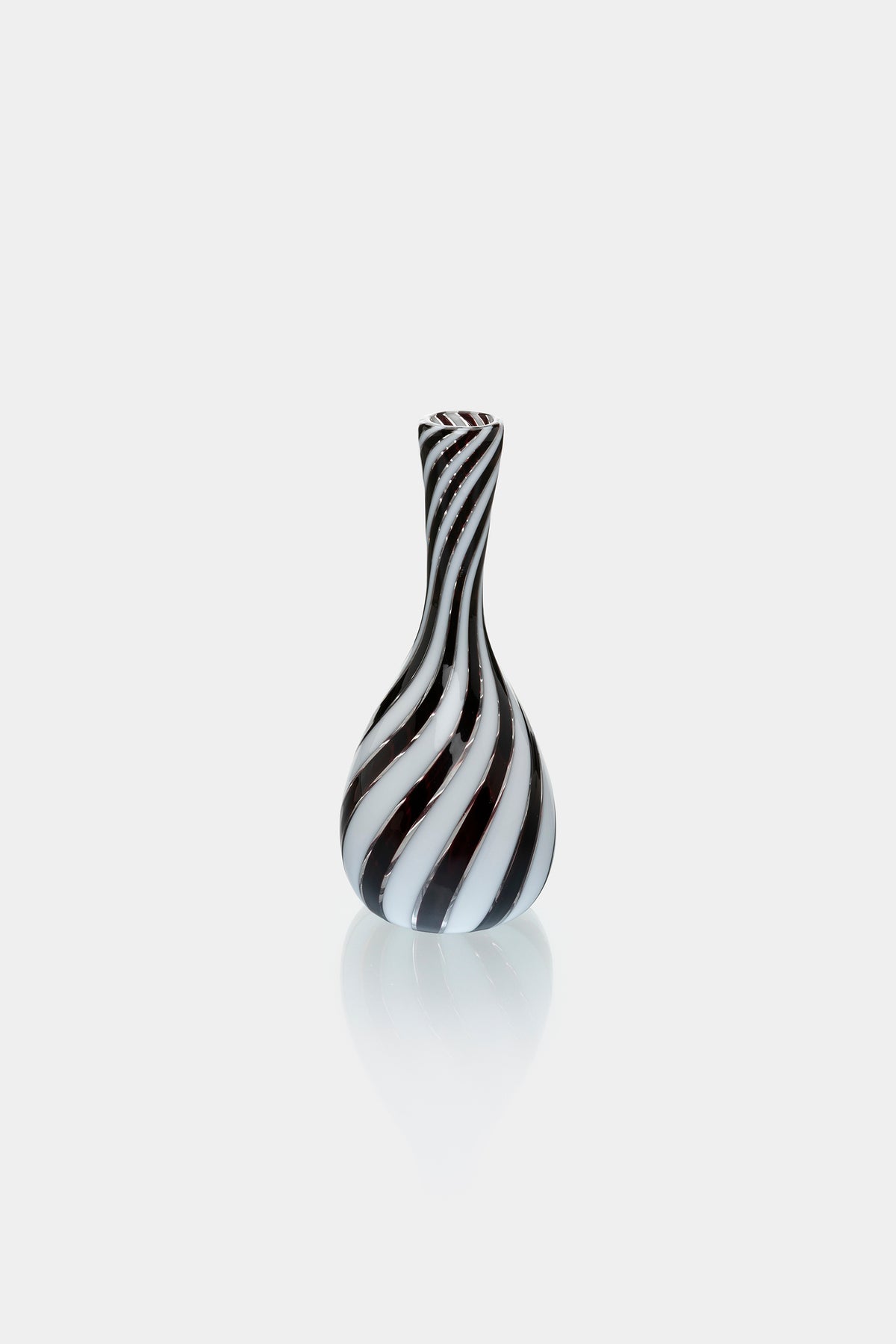 Dino Martens, Aureliano Toso, Mezza Filigrana Glass Vase, Italy, 50s
