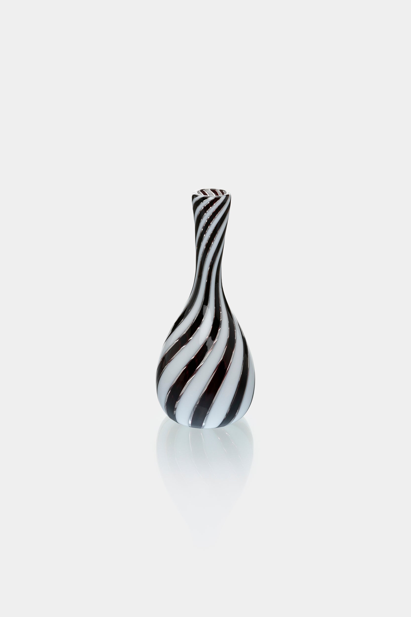 Dino Martens, Aureliano Toso, Mezza Filigrana Glass Vase, Italy, 50s