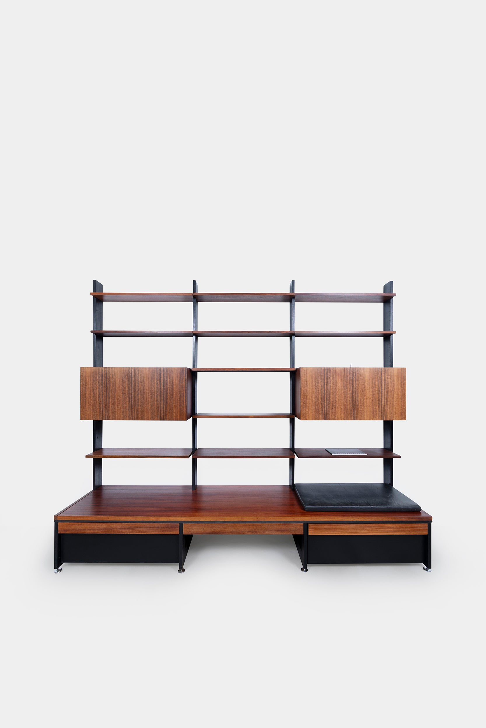 Dieter Waeckerlin shelf DW2, Idealheim, Switzerland, 1960s