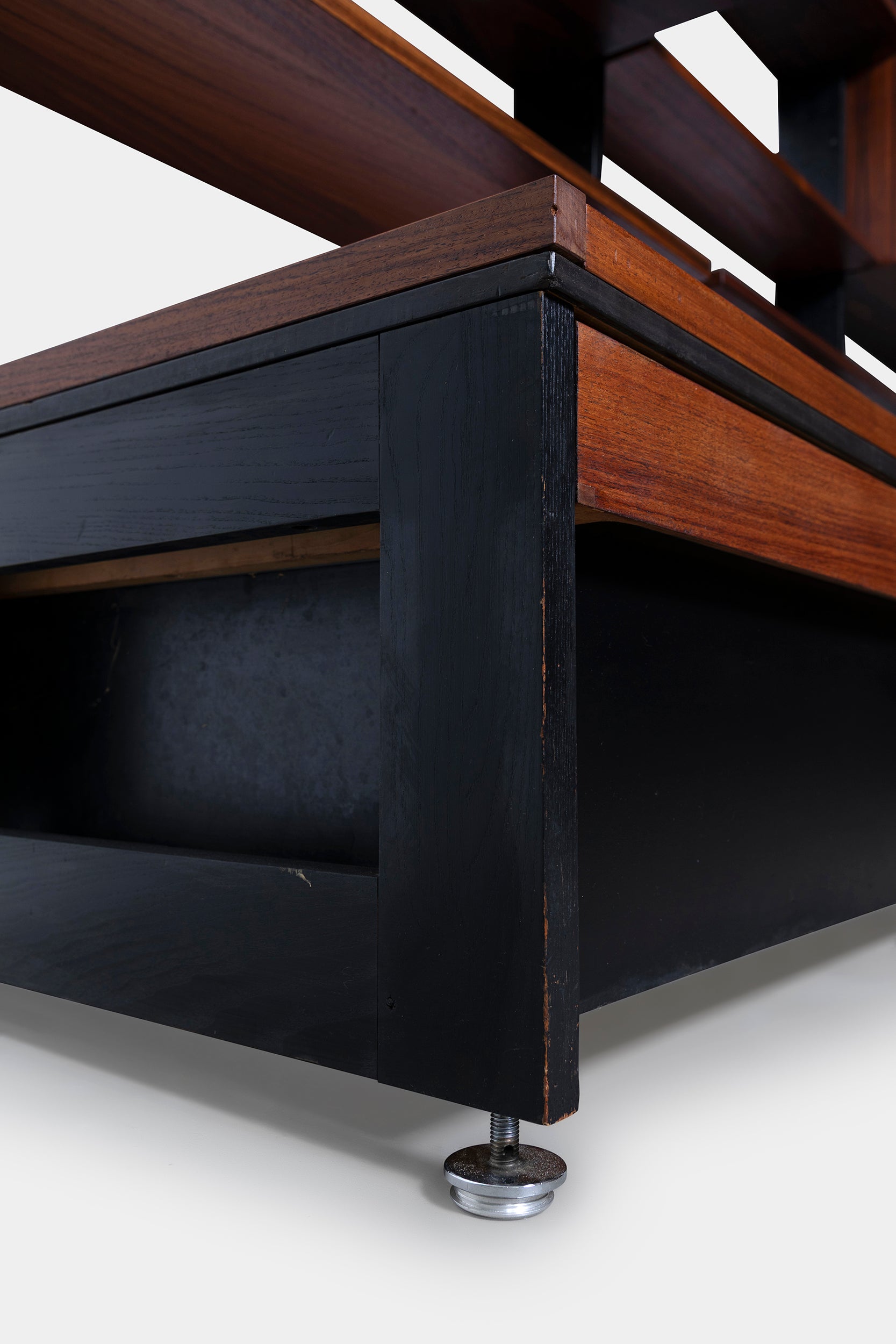 Dieter Waeckerlin shelf DW2, Idealheim, Switzerland, 1960s