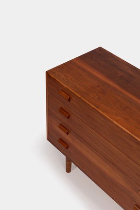 Børge Mogensen, Søborg Mobler Walnut Chest of Drawers, Denmark, 60s
