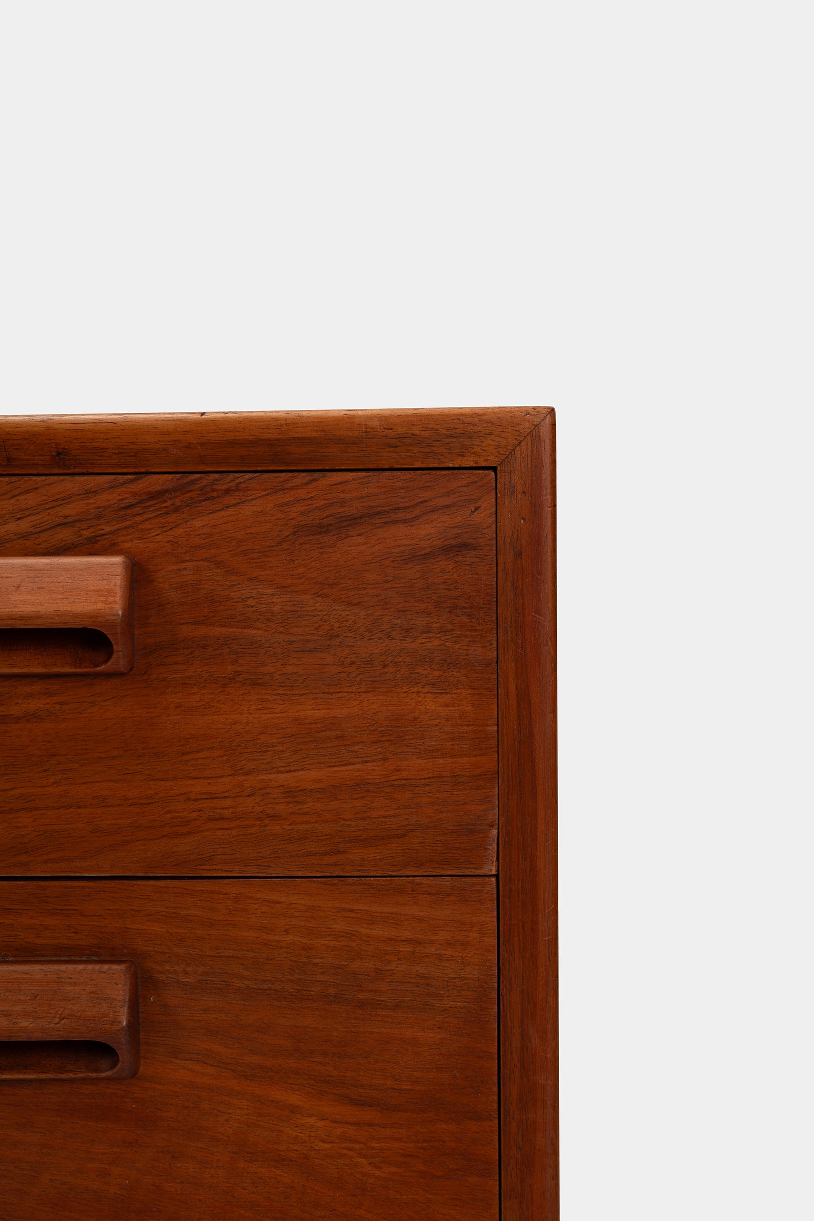 Børge Mogensen, Søborg Mobler Walnut Chest of Drawers, Denmark, 60s