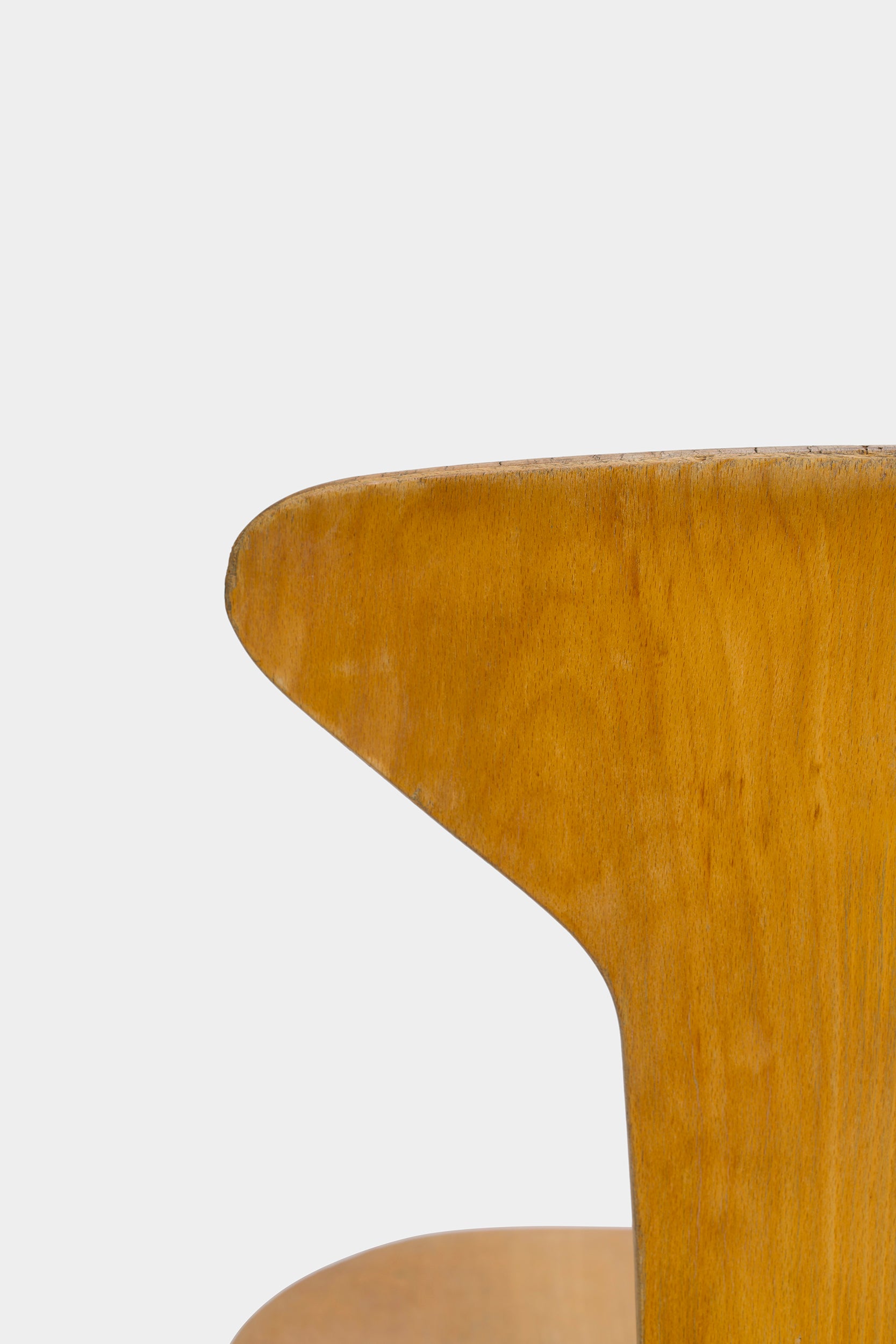 Arne Jacobsen, MUNKEGAARD ​​School Desk and Chair 3105, Denmark, 50s