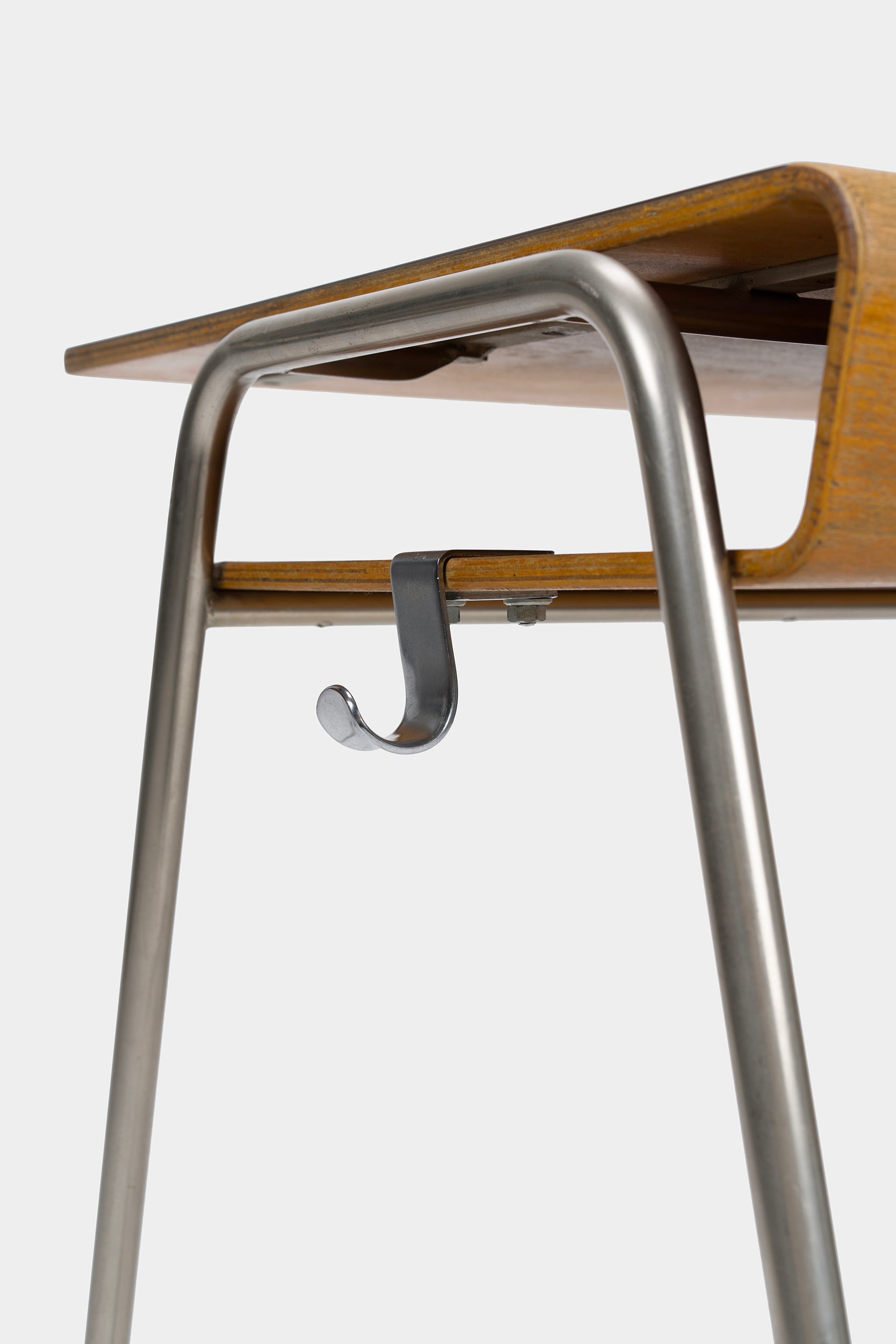 Arne Jacobsen, MUNKEGAARD ​​School Desk and Chair 3105, Denmark, 50s