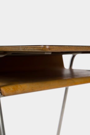 Arne Jacobsen, MUNKEGAARD ​​School Desk and Chair 3105, Denmark, 50s