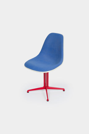 Charles & Ray Eames, Herman Miller, Blue La Fonda Chair, New York, 60s