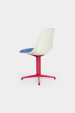Charles & Ray Eames, Herman Miller, Blue La Fonda Chair, New York, 60s