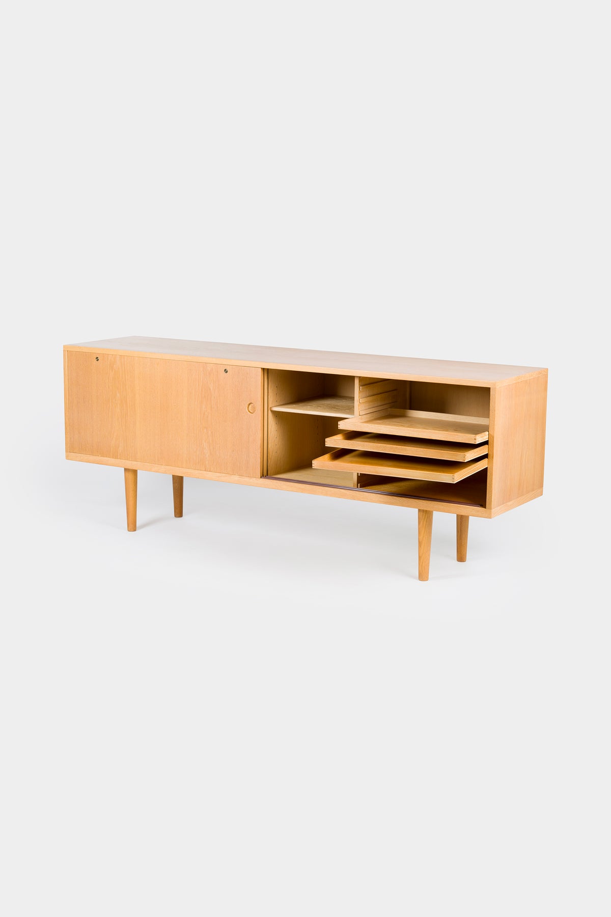 Hans J. Wegner, Ry Møbler, Sideboard Modell Ry-26, Dänemark, 60er