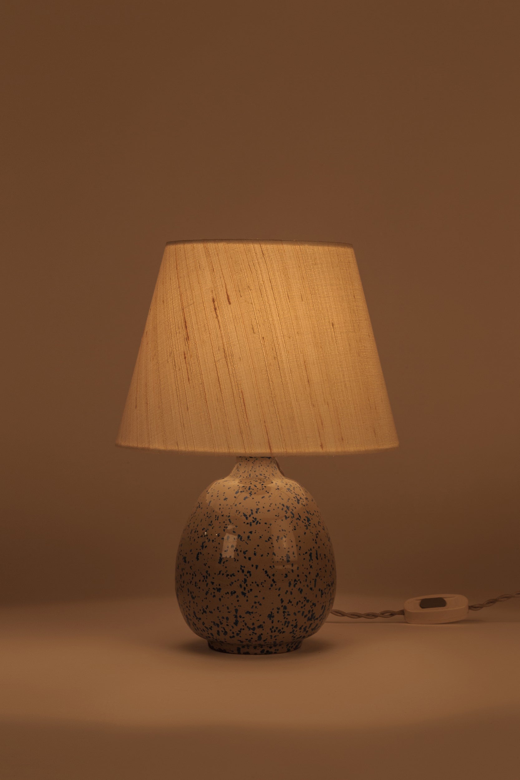 tisch-lampe-leuchte-Arnold-zahner-rheinfeldener-keramik