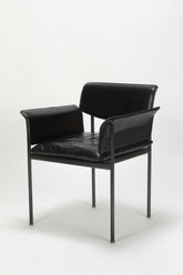 Vico-Magistretti-Stuhl-schwarz-80er-Einzelstück