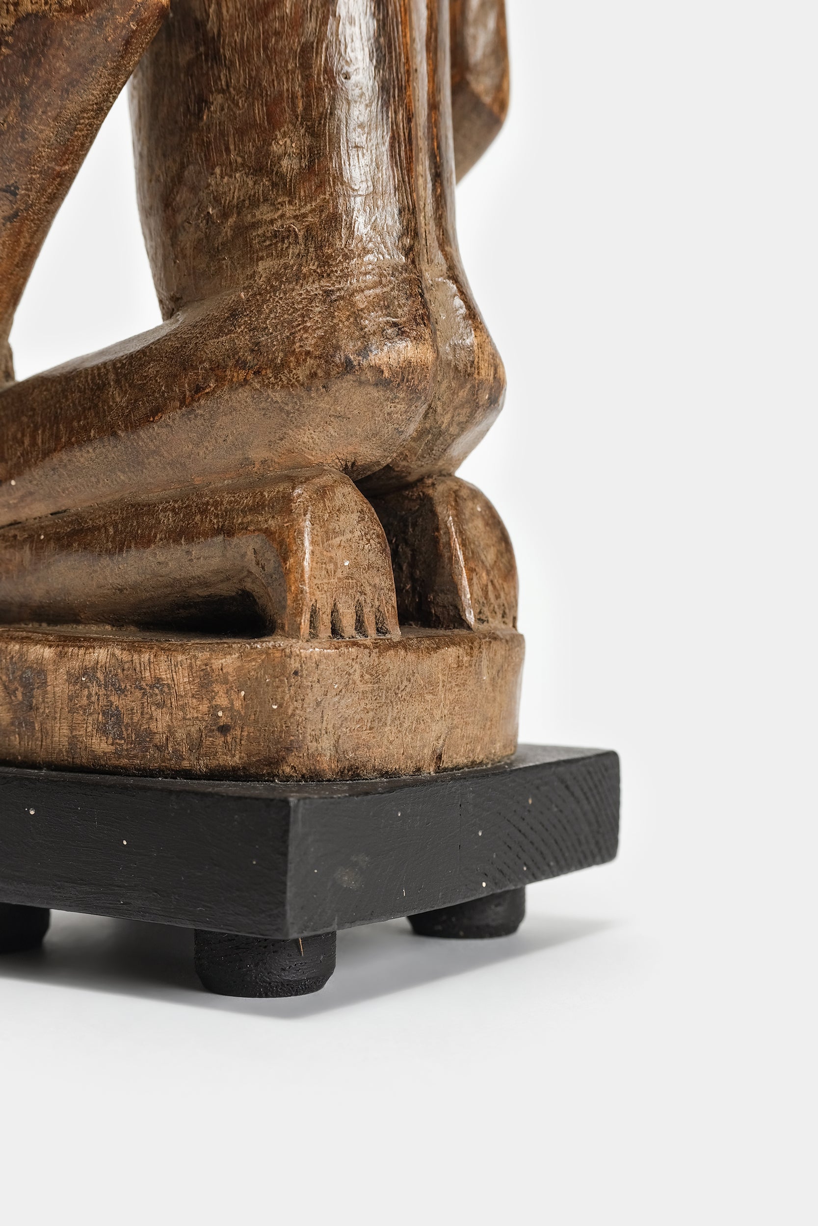 Figur Sitzende Frau, Bakongo Villi, Holz, Kongo, 30er
