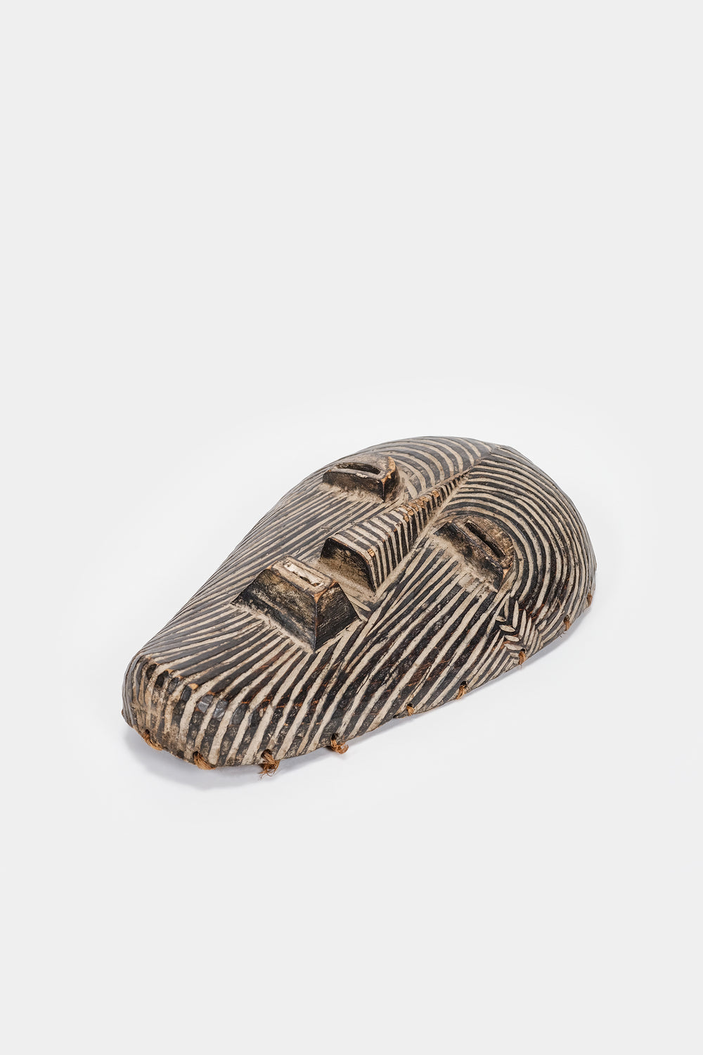 Kifwebe wood mask of Luba the culture, 30s