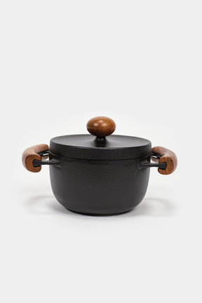 Richard Nissen, Pot made of cast iron, Denmark, 60s