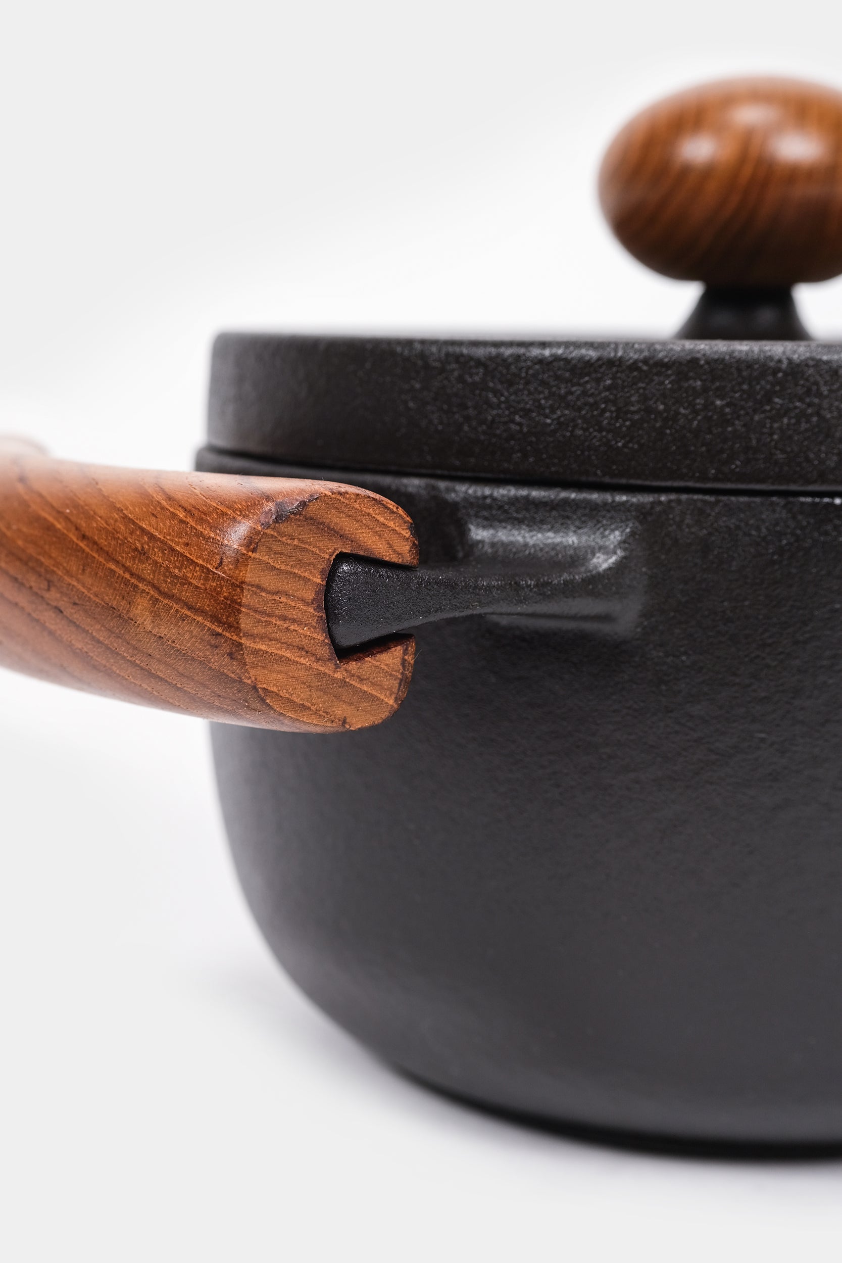 Richard Nissen, Pot made of cast iron, Denmark, 60s