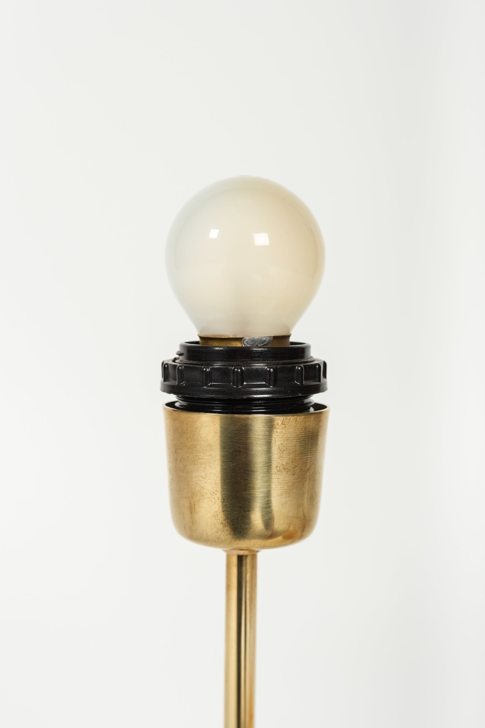 Tripod Messing Tischlampe aus Deutschland 60er